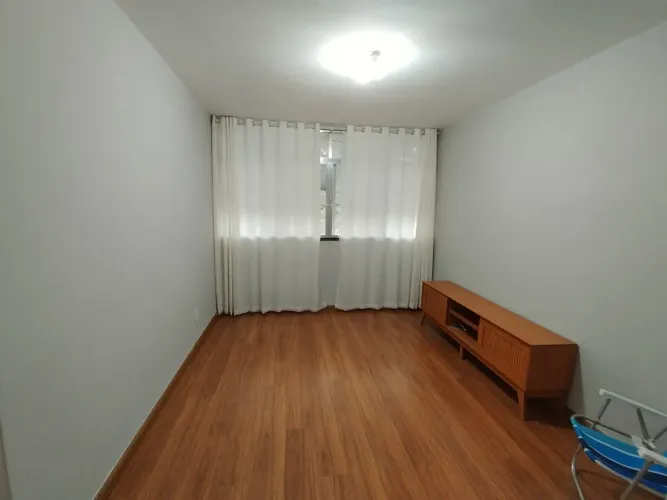 Apartamento à venda na Rua Itapiru, Catumbi, Rio de Janeiro - RJ