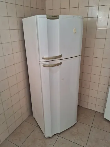 Geladeira Duplex DC37 Electrolux Branca