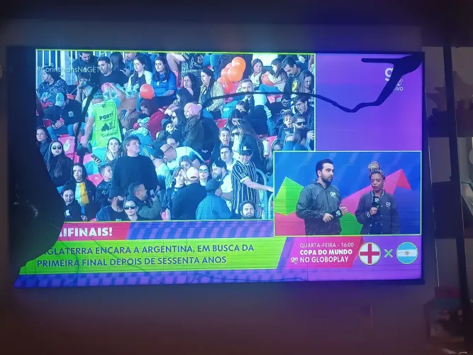 Tv Toshiba 55 polegadas, com defeito 