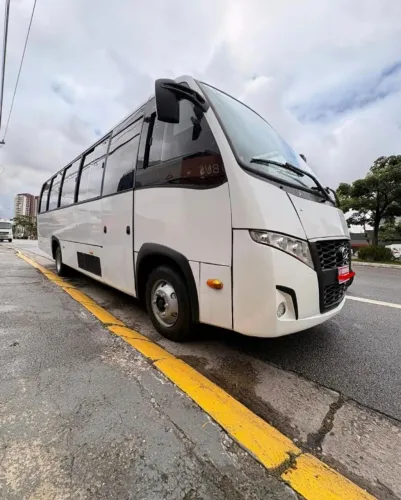 Volare W8 Fretamento 33 Lugares Com Ar V8l W9 Executivo