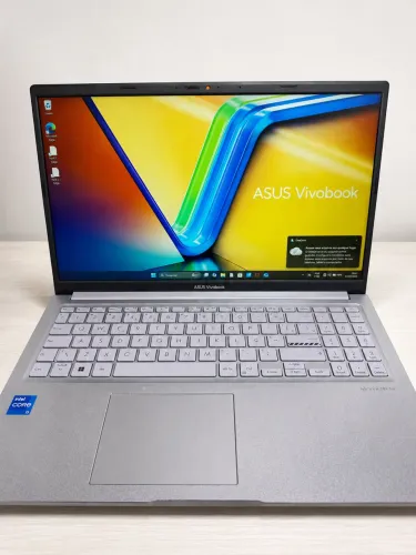 ? Notebook ASUS VivoBook 15 | Intel Core i5 12ª Geração | 8GB RAM | SSD 256GB | Windows 11