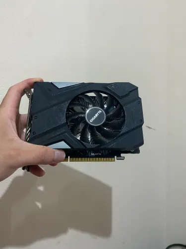 GTX 1650 4gb gddr6 com defeito
