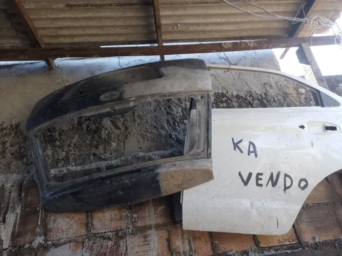 Venda ou troca portas e tampa de porta mala