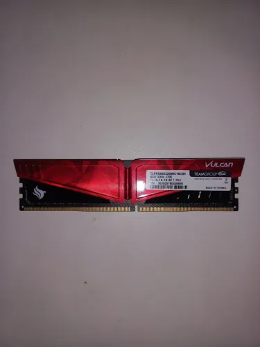 Memória RAM T-Force Vulcan 8GB, DDR4, 3200Mhz, Vermelha