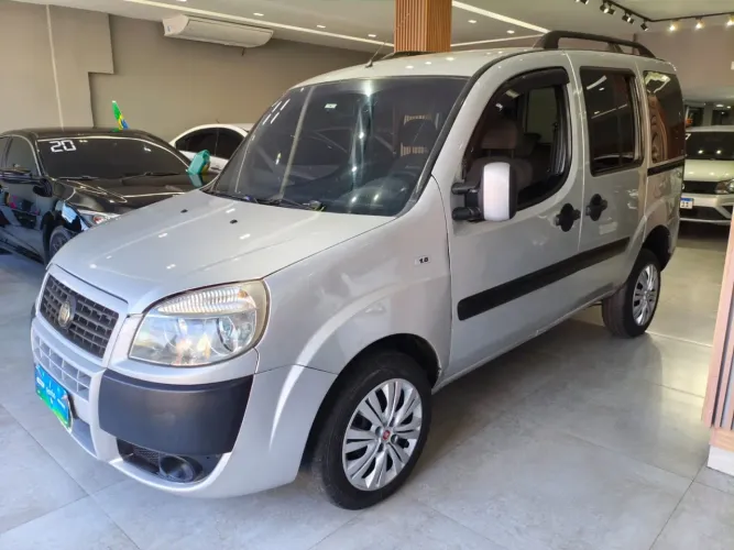 Fiat Doblo HLX 1.8 MPI Flex 5P 2011