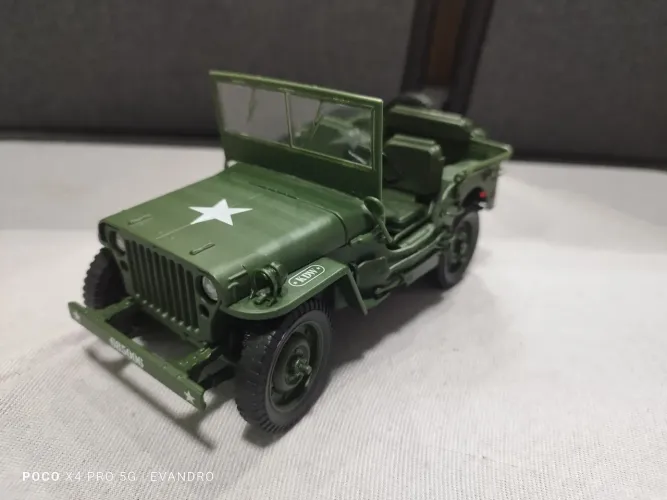 Jeep militar 1/24
