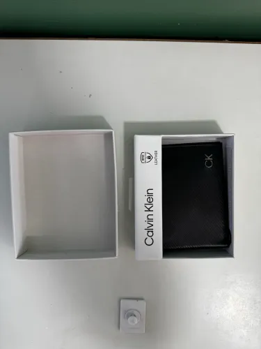 Vendo carteira Calvin Klein nova