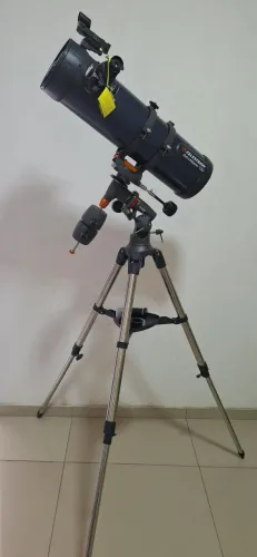 Telescópio Refletor Celestron Astromaster 130EQ - Excelente Estado!