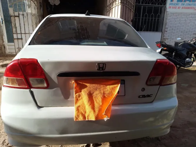 Honda Civic Sedan LX 1.7 16V 115cv Mec. 4P 2004