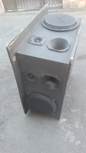 Caixa de Som Automotivo