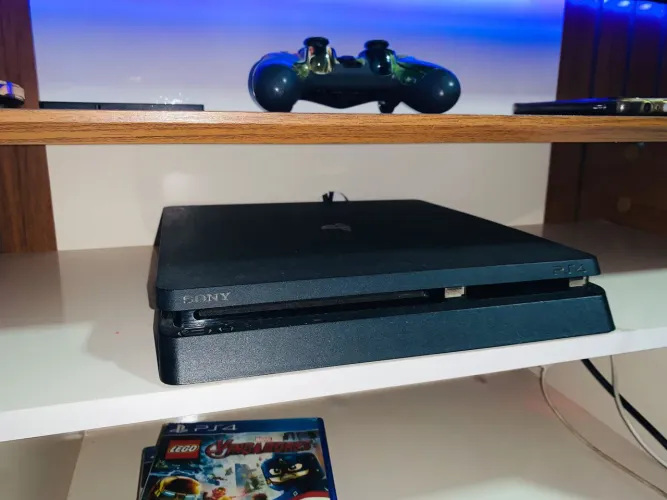 PS4 SLIM 1tb