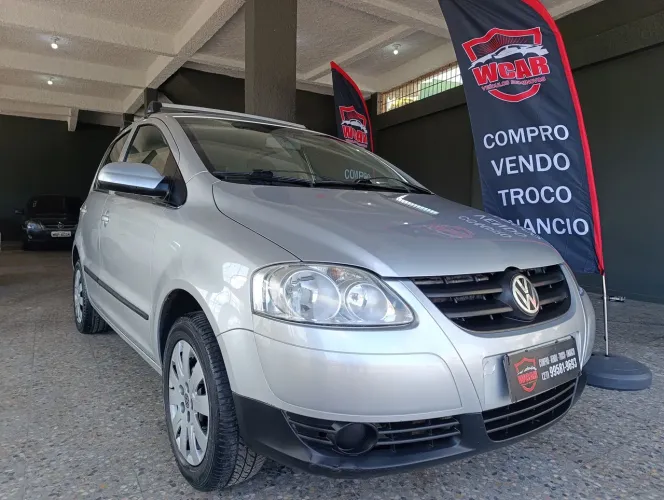 Volkswagen Fox Plus 1.0mi/ 1.0mi Total Flex 8V 4P 2010