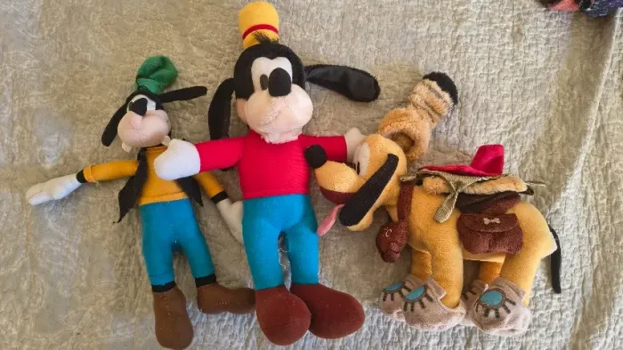 Lote pelúcia Pluto e Pateta Disney