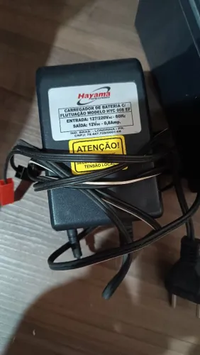 Carregador de bateria Hayama