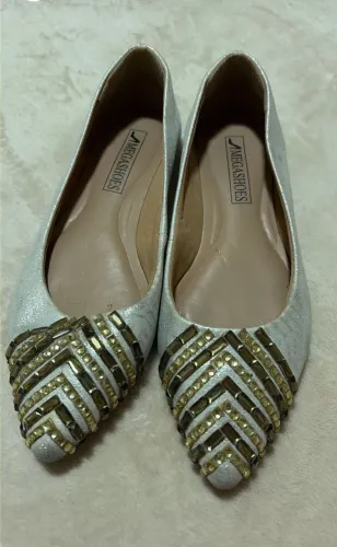 Sapatilha megashoes brilhosa 