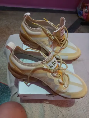 Tênis Nike antigo 2018 novo n38