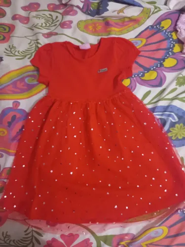 Vestidos e maiô novos e lindos.