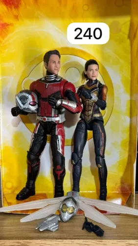 Bonecos Marvel LegendsHOMEM-FORMIGA + VESPA (WAVE INFINITY WAR)