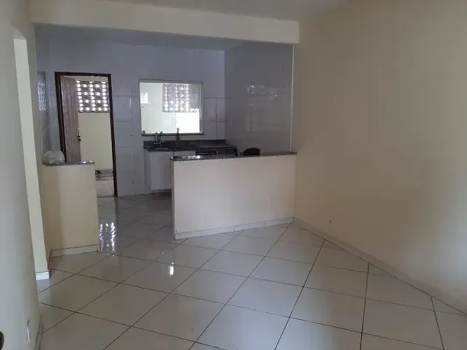 Vendo Casa linda em condomínio fechado 2 quartos