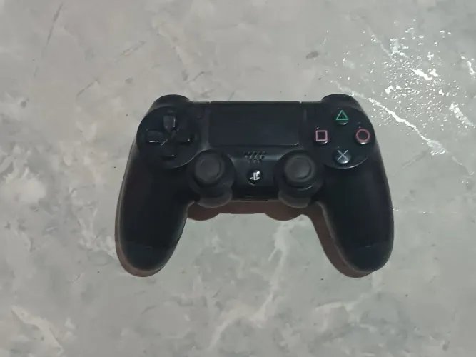 Controle de PS4 com defeito 
