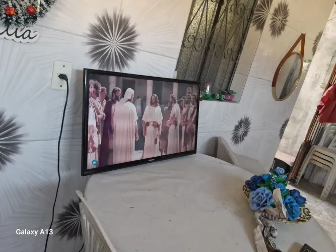 Tv sansung  32 polegadas  de lcd
