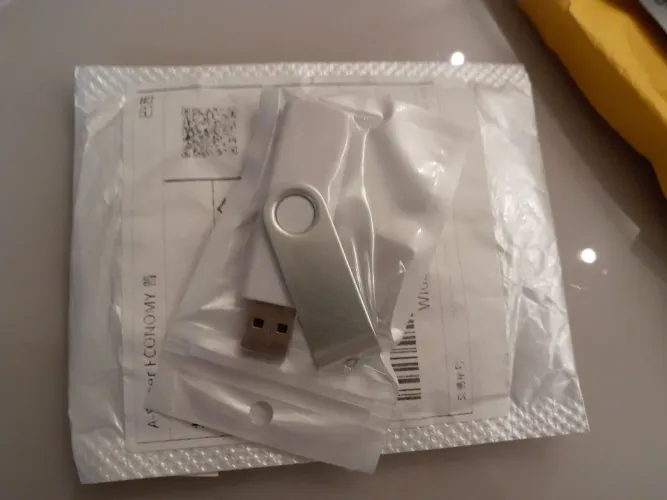 Caixa com Mercadorias (vendas, renda extra)