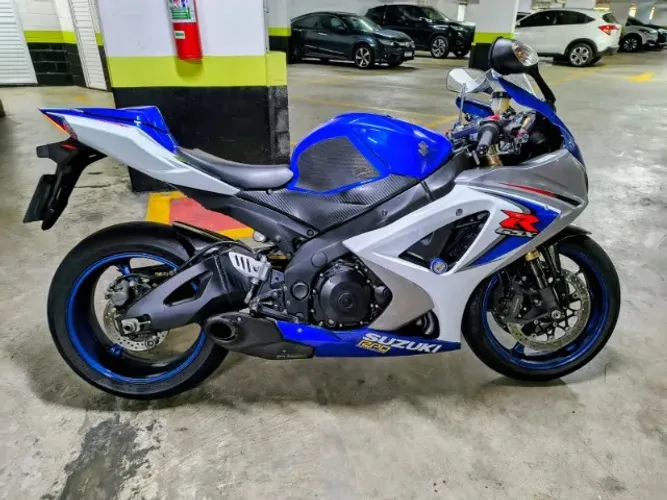 Suzuki GSX-R SRAD 1000 ano/modelo 2008/2009 excelente estado
