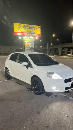Fiat Punto Essence 1.6 Flex 16V 5P 2011