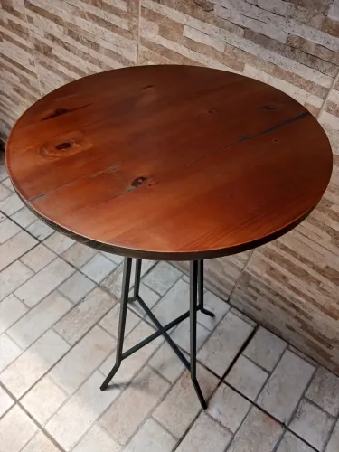 Mesinha bistro alta em madeira maciça