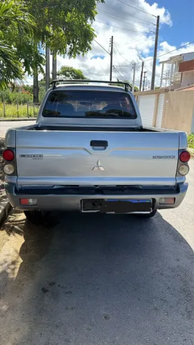 Mitsubishi L200 Outdoor HPE 2.5 4X4 CD T.dies. Mec. 2009