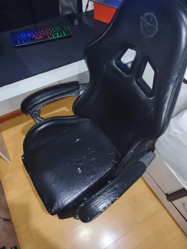 Cadeira gamer ,MT boa