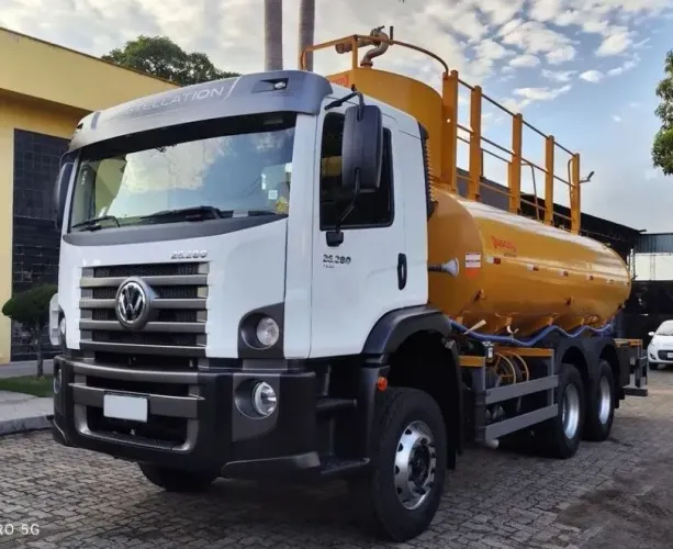 VW 26-280. 2022. 6x4. Pipa. Km. 37.000