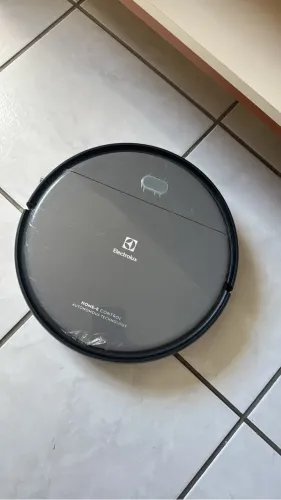 Robô aspirador Eletrolux ERB20