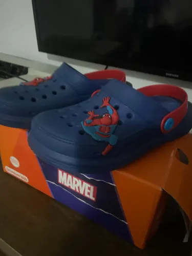 Crocs infantil