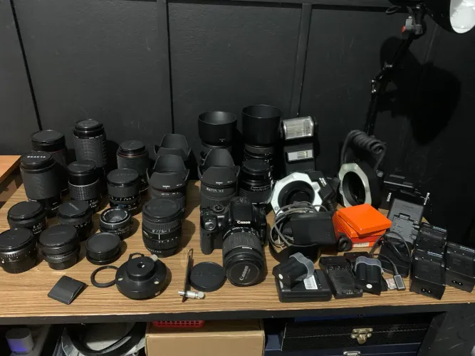 Lote de Lentes fotográficas e acessórios 