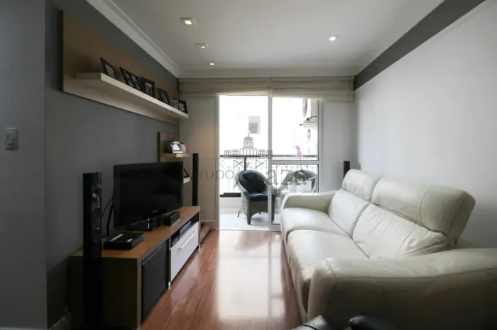 Oportunidade - Apartamento - Vila Nova Conceição - 2 Dormitórios - 60m².