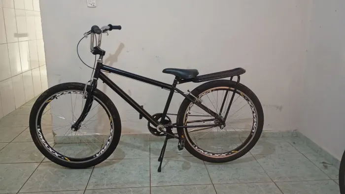 Bicicleta semi nova!
