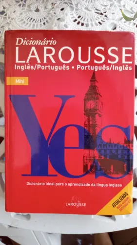 Dicionário Larrouse Português inglês mini