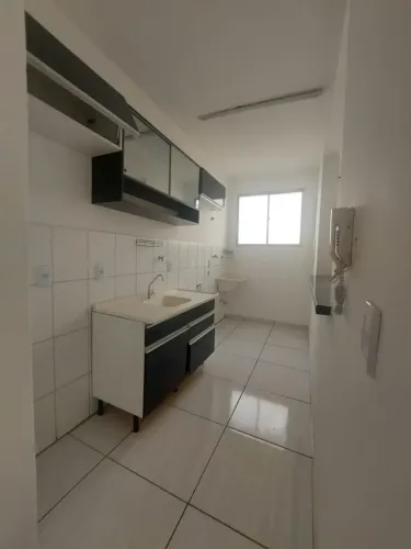 Alugo apartamento com dois dormitórios perto do Porecatu da zona norte