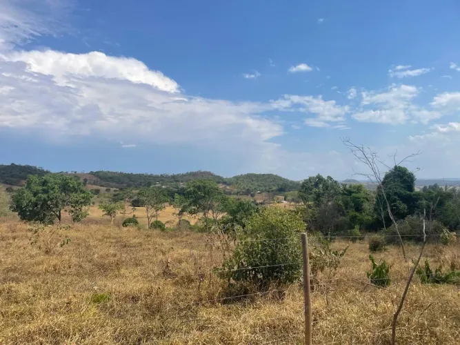 Terreno de 20 mil M2 com vista por
