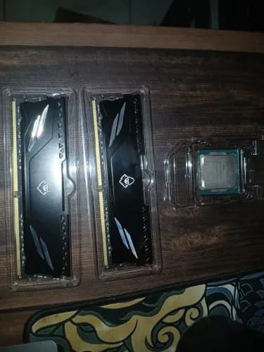 Kit i5-8500 + 2 memória ram 8gb ddr4 2666mhz