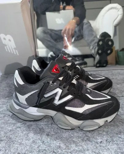 Tênis Masculino New balance 9060 Couro Premium 