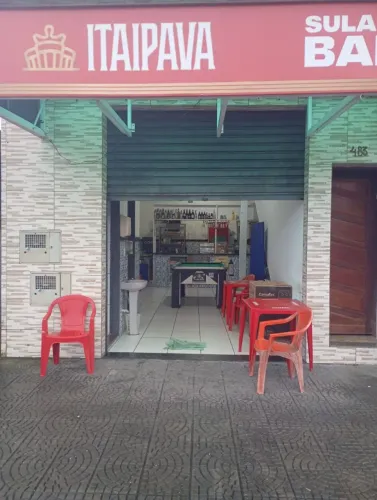 Aluga-se ponto comercial