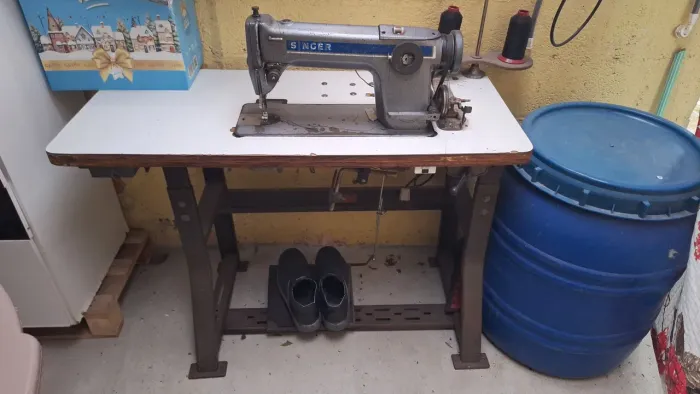 Maquina de costura industrial singer