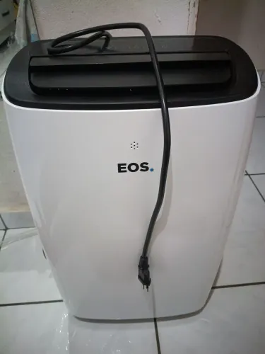 Ar condicionado portátil eos 127. Usado 3 noites. 