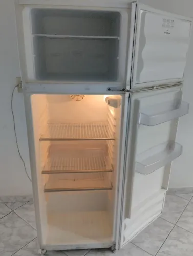 Geladeira continental 370 litros