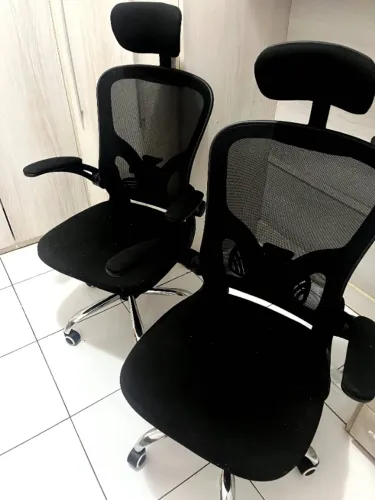 Par de cadeiras de escritório ergonômicas / Presidente (ou vendo separadas)
