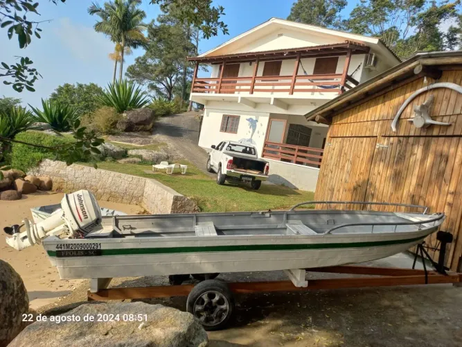 Vendo lancha barco de aluminio 5 metros com motor 25 2 tempos