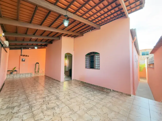 Casa a venda no bairro Mangueiras , região do Barreiro
