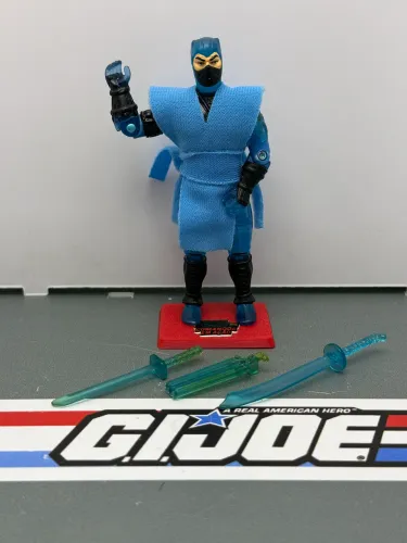 Mortal Kombat Sub-Zero Spring Action Ice Fist - 1995 - comandos em ação Gi joe